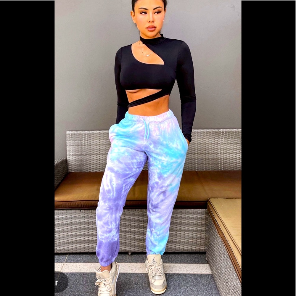 Fashion nova tye dye joggers size small, but loose fitting like more medium